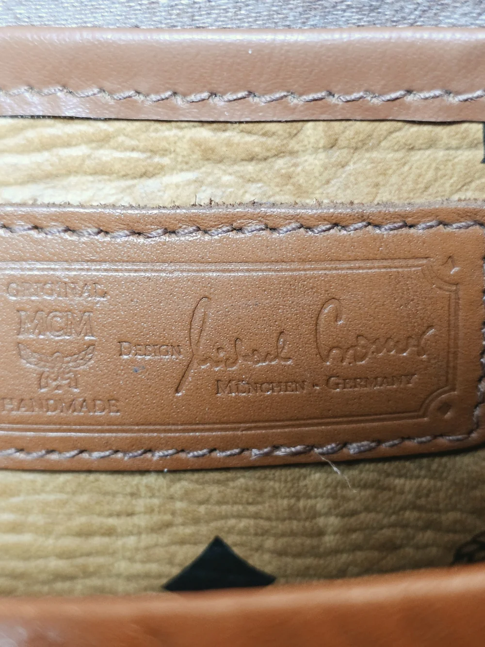 Authentic Vintage MCM Visetos Saddle Bag/Unisex Crossbody Messenger. Large space